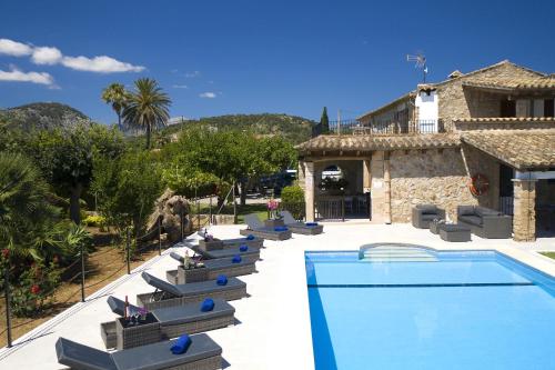 Superb Pollensa Villa 5 Bedrooms Villa Fiorever Mountainside Views Pool Table