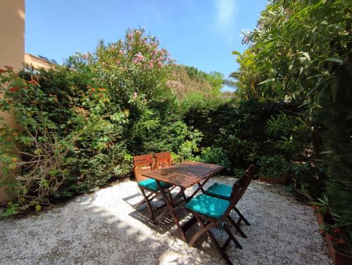 Petit paradis avec jardin et clim T2 - Location saisonnière - Saint-Mandrier-sur-Mer