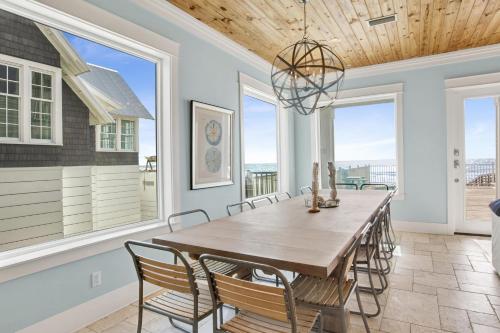 Castle in the Sand East Orange Beach AL-9 bedroom-Sleeps up to 26-Private Pool - image 2