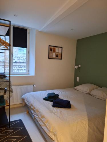 APPARTEMENT LE PHARE AU PIED DU PORT