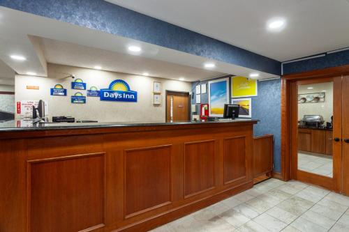 Days Inn by Wyndham Wooster