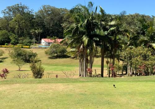 Sunshine Coast retreat your own private golf course