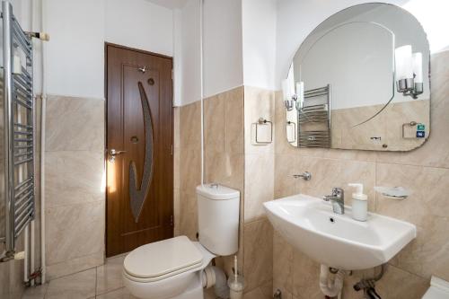 Studio 37 by MRG Apartments - image 4