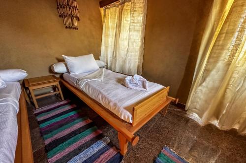 2 twin beds