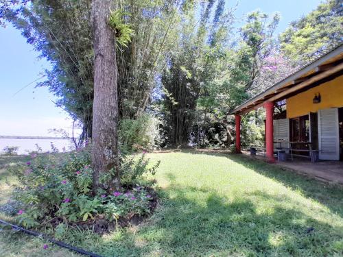 . Casa Solares del Caraya vista al rio