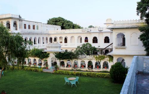 Amet Haveli Hotel