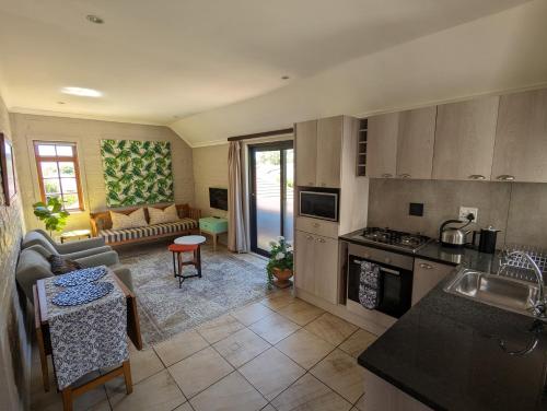 ห้องครัว, 33 Longifolia in พาราดิสคลอฟ