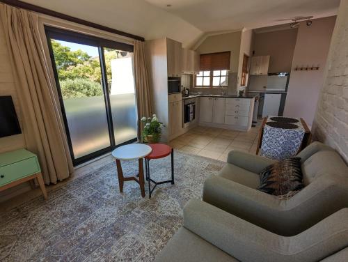 ห้องครัว, 33 Longifolia in พาราดิสคลอฟ