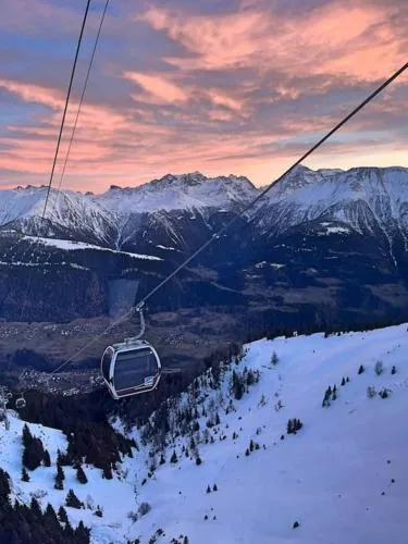 Cosy mountain apartment 5min walk from Gondola in Fiesch, Schweiz
