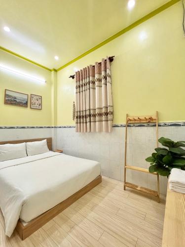 Double Room image 10