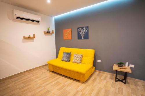 CALIDO Y ACOGEDOR APTOESTUDIO LIVING and COWORKING