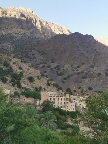 Hadash guest house - Tap to explore photos