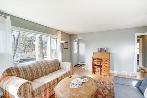 Renovated Chatham Home about Half Mi to Downtown! in Chatham, USA
