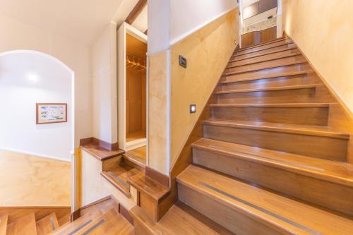 AC21 - Panoramic Studio - image 10