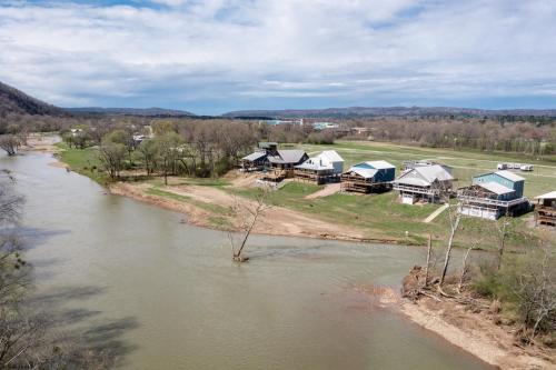 Surf Shack on the Caddo