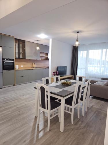 London Residence - Suceava City - - Apartment - Suceava