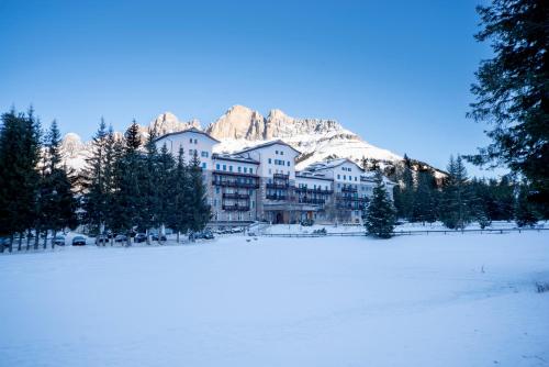 Grand Hotel Carezza Multiproprietà - Accommodation - Carezza al Lago