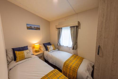 Cosy Chalet Near Dornoch, high speed free Wi-Fi