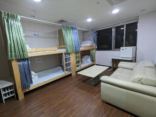 Hey Bear Capsule Hotel