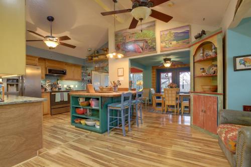 Pet-Friendly Austin Home with Deck and Private Hot Tub in Bee Cave, USA