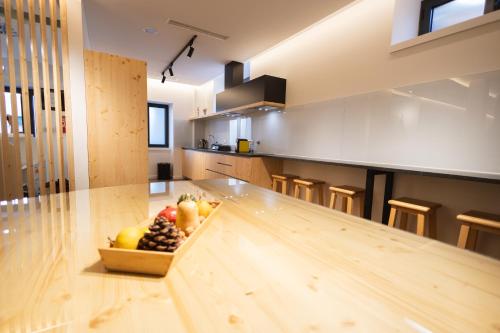 設施, Watts House in 塞亞
