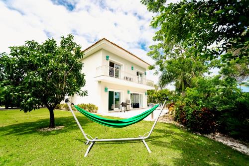 Four-Bedroom Villa image 9