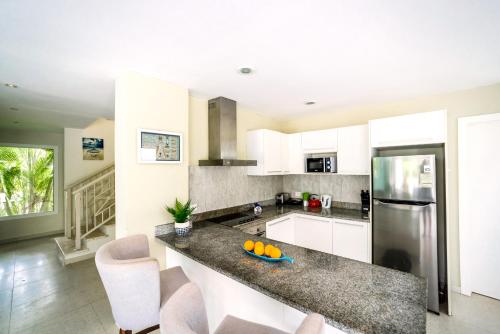 Four-Bedroom Villa image 3