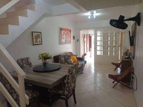 Lindo Duplex à 50 metros da praia (Lindo Duplex a 50 metros da praia) in Imbe
