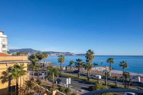 FAMILY APARTMENT SEA VIEW