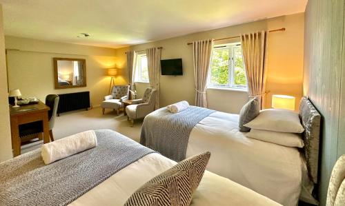The Manor Arms Inn - image 11