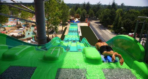 水上樂園, Vita Park Hotel & Aqua Park in 阿爾伯納