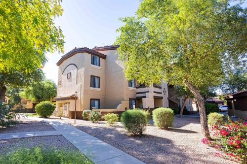 Southern #2067 Mesa condo