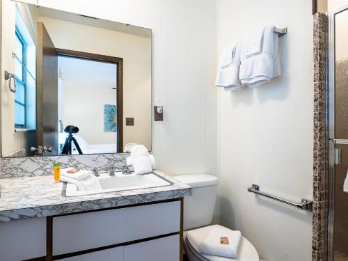 Bollinger Duplex Both Sides – Holmes Beach, FL