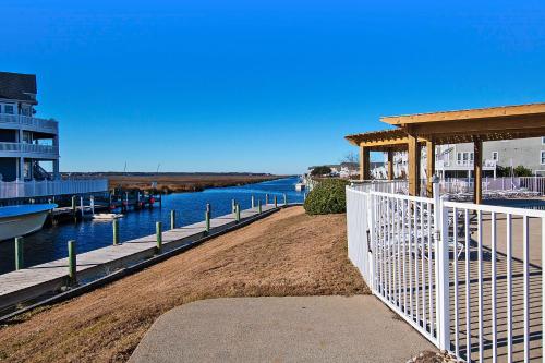 PC431, Above the Wake- Canalfront, Community Pool, Tennis courts and MORE!