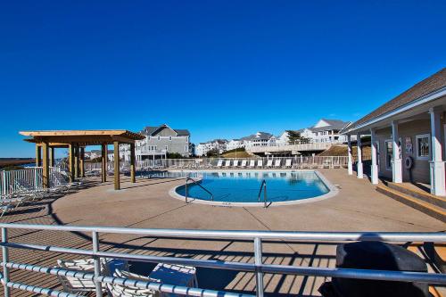 PC431, Above the Wake- Canalfront, Community Pool, Tennis courts and MORE!