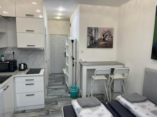 WHITE APARTMENT, Kraskova 2, BRATISLAVA, Bratislava (fotografie 3)