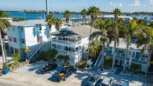 Good Times – Bradenton Beach, FL