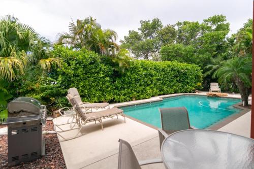 A Wright Place Home – Holmes Beach, FL