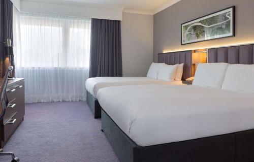 DoubleTree by Hilton Edinburgh Airport