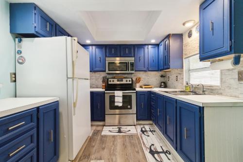 Flamingo Bay Cottage cottage in Saint James City