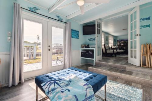 Flamingo Bay Cottage cottage in Saint James City