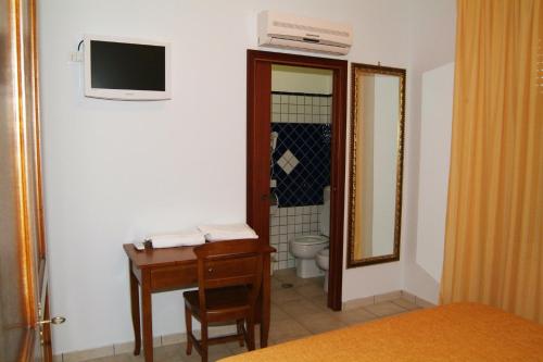 1 twin bed