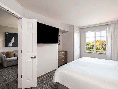 罗切斯特大学斯桥套房酒店 罗切斯特大学斯桥套房酒店