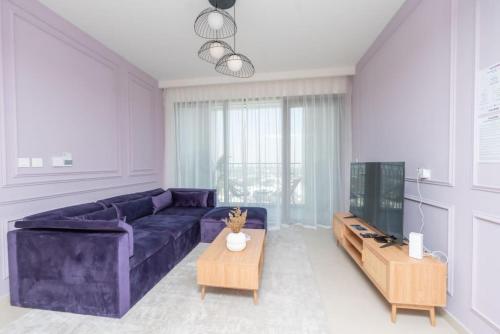 The Treasury Distinguished 1 Bed Apartment in Downtown - image 7