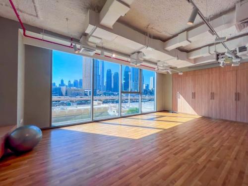 The Treasury Distinguished 1 Bed Apartment in Downtown - image 10