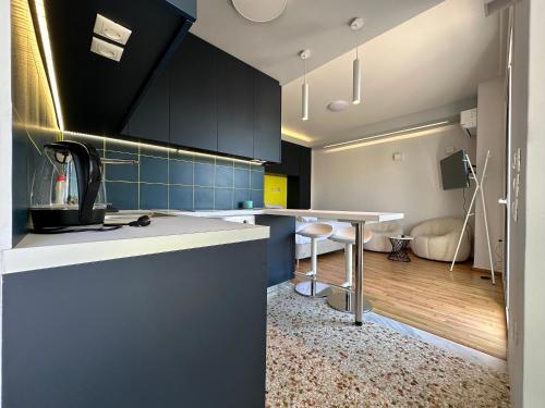 R1 Blue Paradise Private Terrace Jacuzzi, Athen (Foto 6)