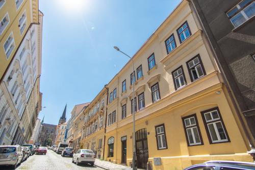 Nice room with double bed in zizkov - shared bathroom, Praga (zdjęcie 6)