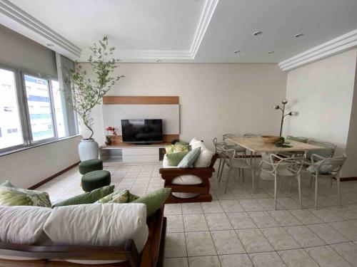 Apartamento no centro do Guaruja - Pitangueiras near Rasa Manjari