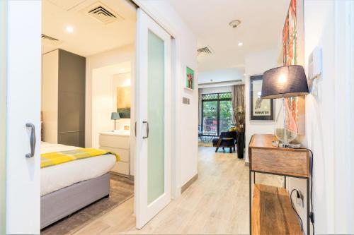 Stunning 2Bedroom in Dubai Downtown - image 9