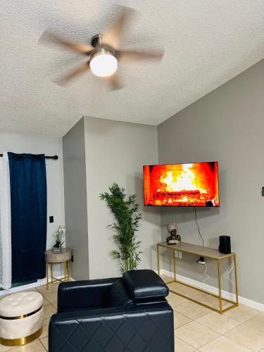 2bdrm Home near Orl Fairgrd, Downtwn, Wekiva Sprng in Orlando West